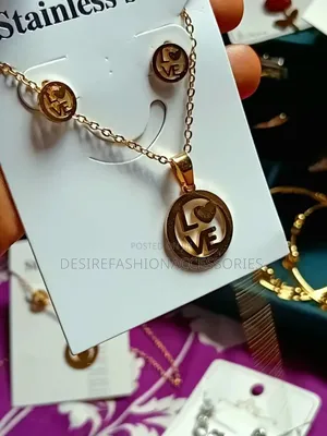 Elegant Affordable Non-Tarnish Necklaces That Keep Shining.