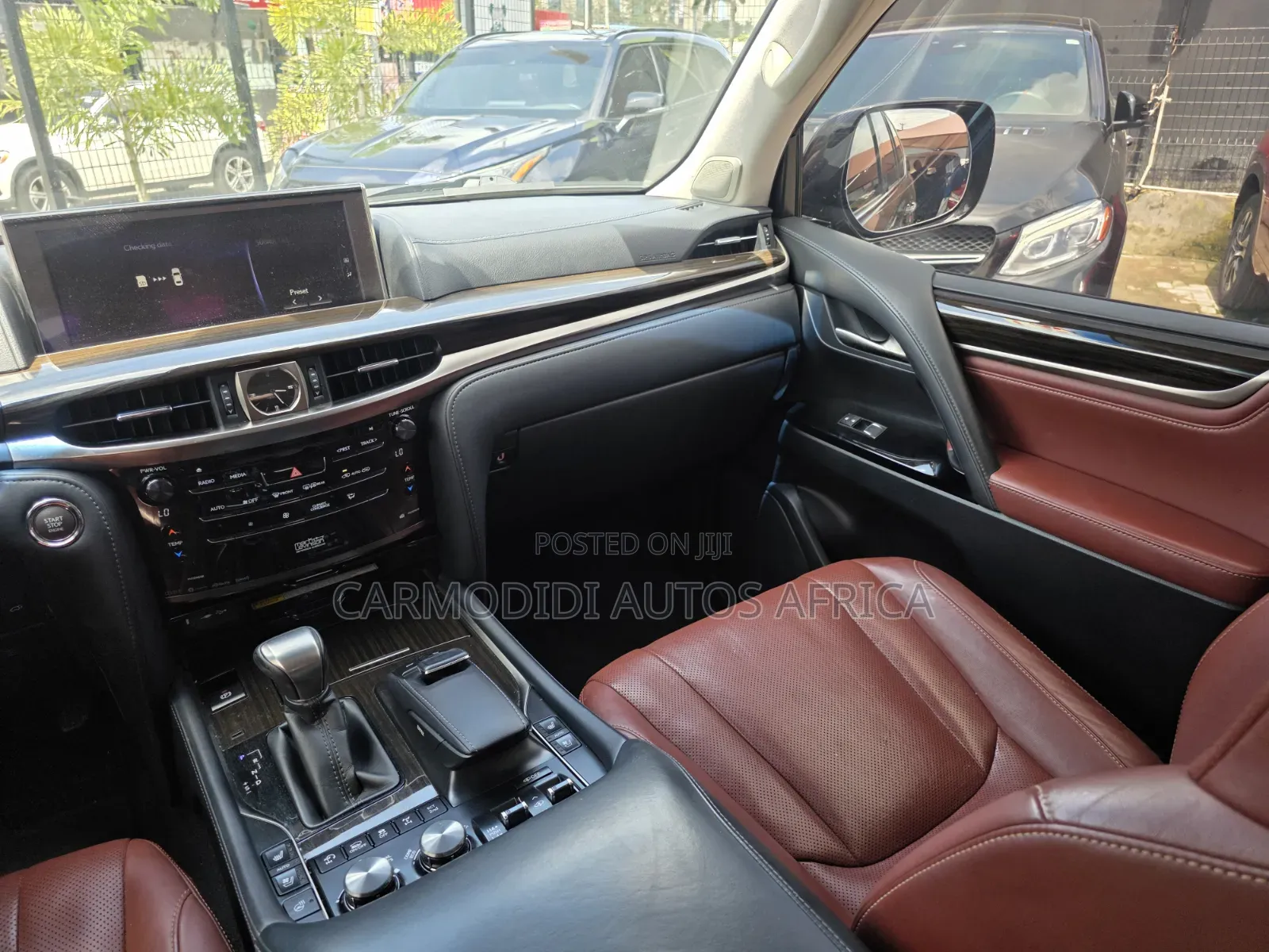 Lexus LX 2016 Black