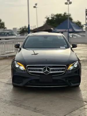Mercedes-Benz E300 2017 Black