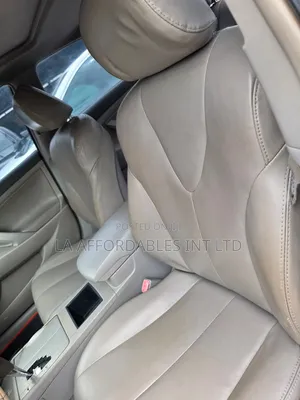 Toyota Camry 2011 Silver