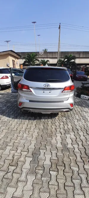 Hyundai Santa Fe Limited Ultimate AWD 2017 Silver
