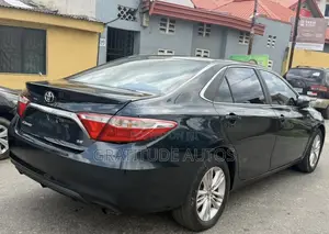 Toyota Camry SE 4dr Sedan (2.5L 4cyl 6A) 2016 Black