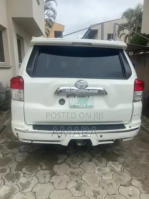 Toyota 4-Runner SR5 4WD 2010 White