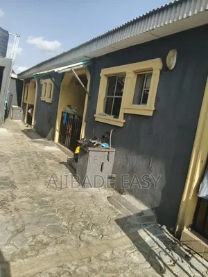 Mini Flat in Ayobo for rent