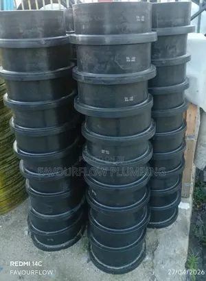 355mm (14") Hdpe Stub End Flange Adaptor (Pe100, Sdr11, Pn16)