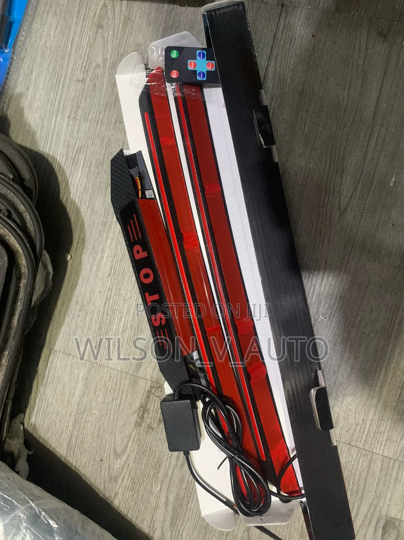 Universal 3-Segment Carbon Fiber Dynamic Led Tail Light Bar