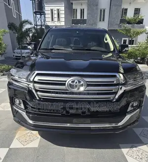 Toyota Land Cruiser 4.0 V6 GXR 2019 Black