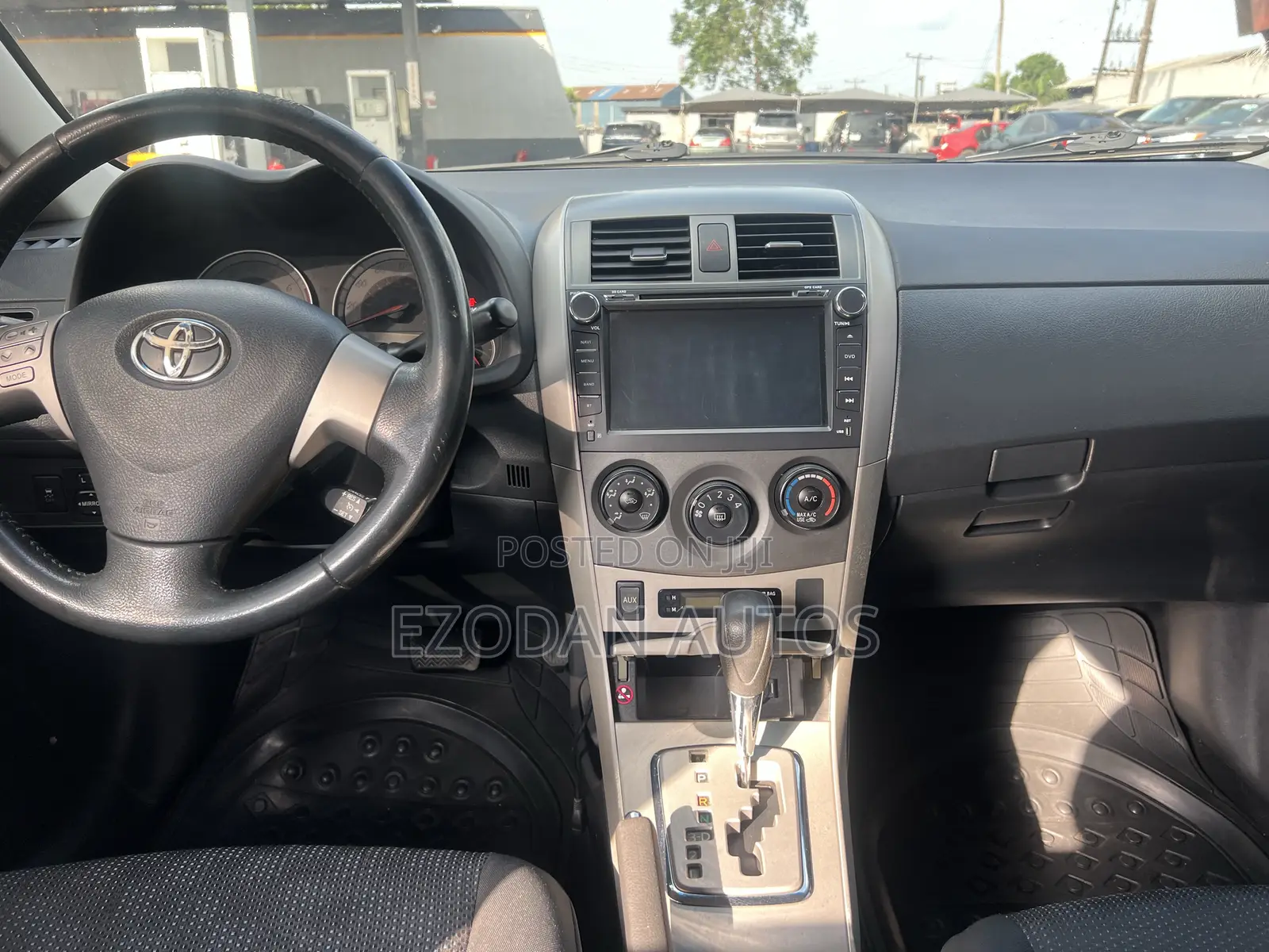 Toyota Corolla 2010 Silver