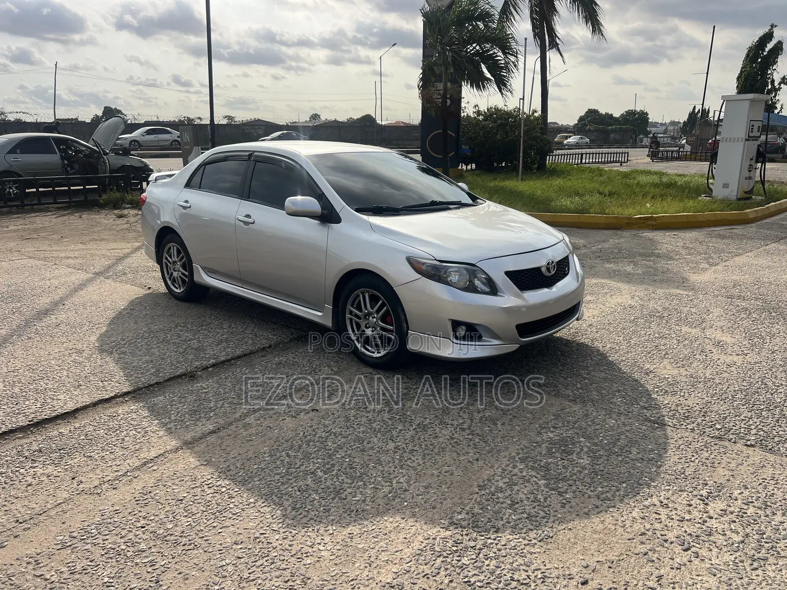 Toyota Corolla 2010 Silver