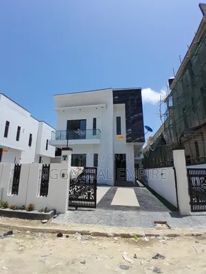 5bdrm Duplex in Ikota G R A for sale