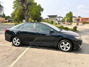 Toyota Camry SE 4dr Sedan (2.5L 4cyl 6A) 2012 Green