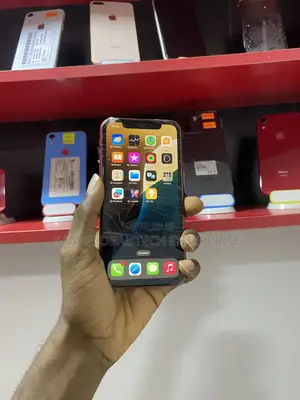 Apple iPhone XR 64 GB Red