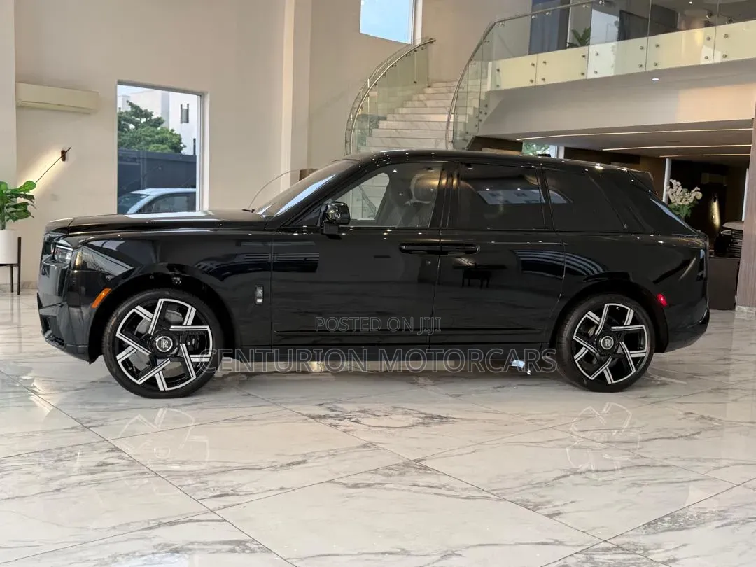 New Rolls-Royce Cullinan 2026 Black