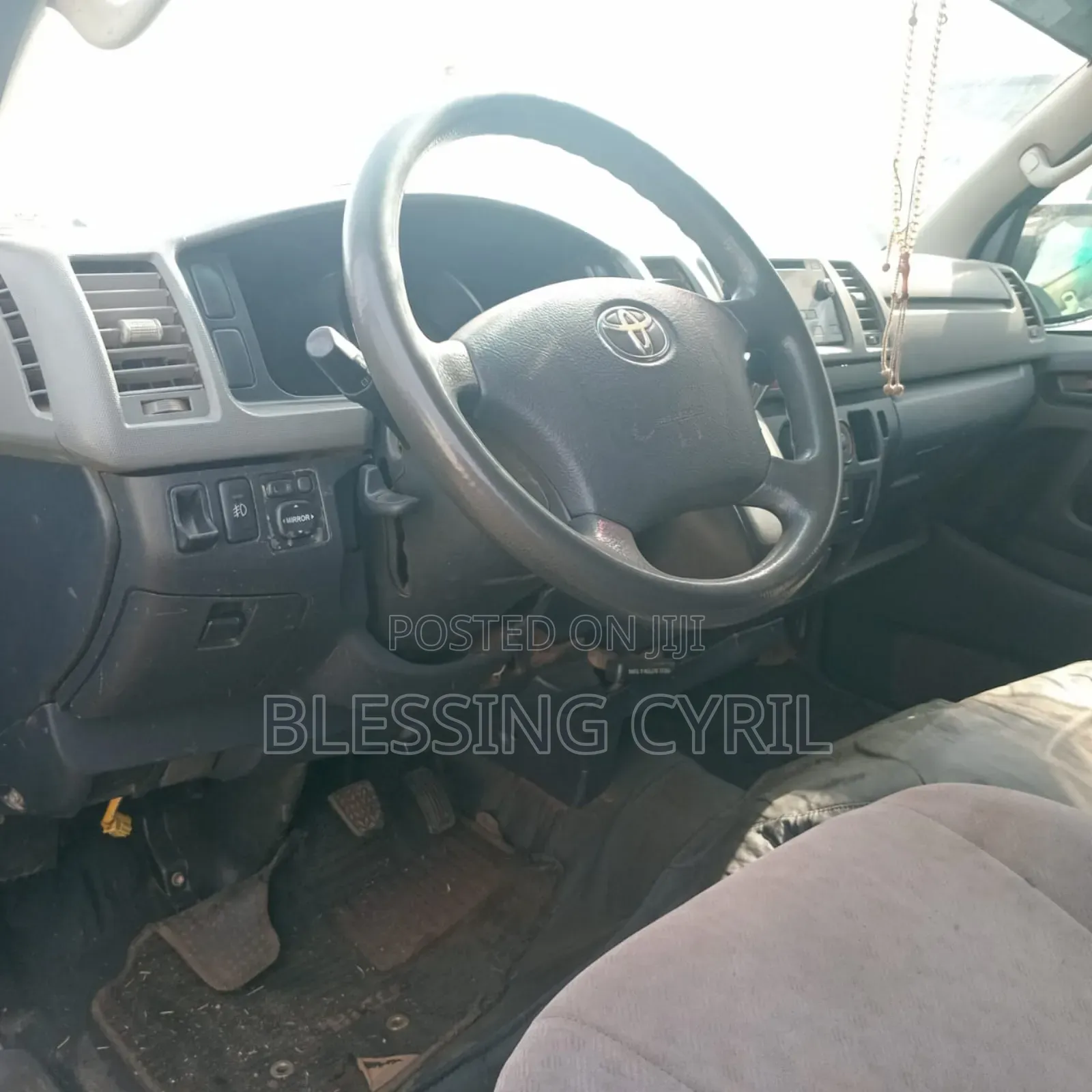 Toyota HiAce 2012 Grey