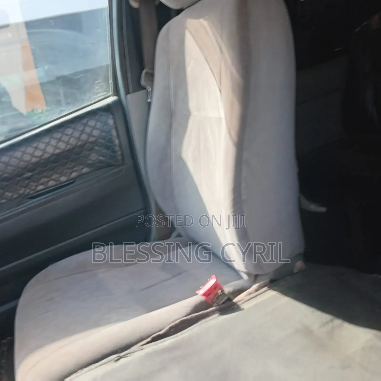 Toyota HiAce 2012 Grey