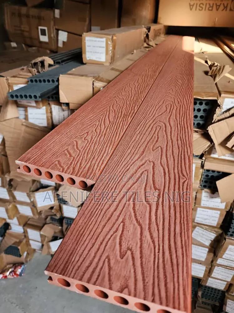 WPC Pool Floor Deck