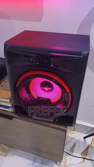 Lg Xboom 950w Bluetooth Party Speaker System – Powerful Bass, Led