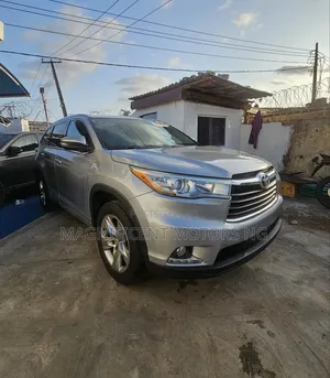 Toyota Highlander Limited 4dr SUV (3.5L 6cyl 6A) 2015 Silver