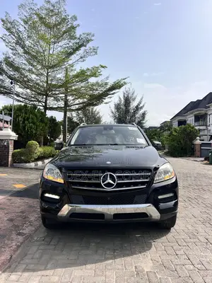 Mercedes-Benz M Class ML350 4MATIC 4dr SUV AWD (3.5L 6cyl 7A) 2015