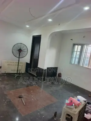 Mini Flat in Akute for rent