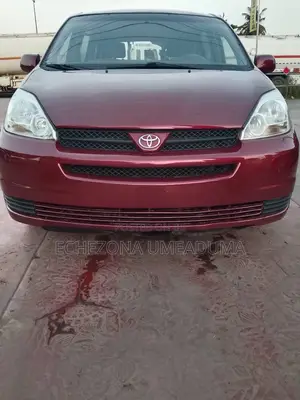Toyota Sienna CE 2005 Red
