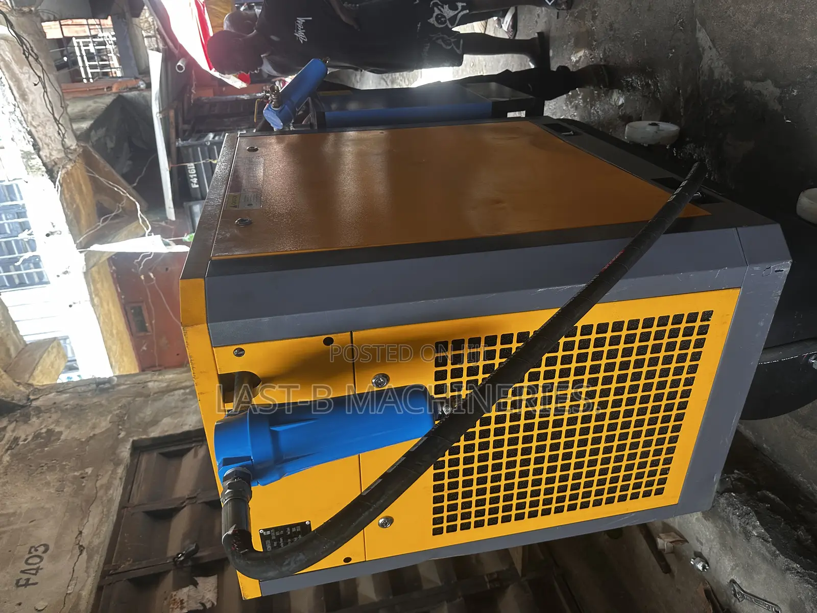 All in One Screw Compressor Machine (15kw,20hp,8bar)