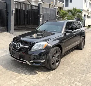 Mercedes-Benz GLK-Class Base GLK 350 4dr AWD 4MATIC (3.5L 6cyl 7A) 2015