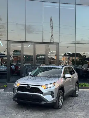 Toyota RAV4 XLE AWD 2024 Gray