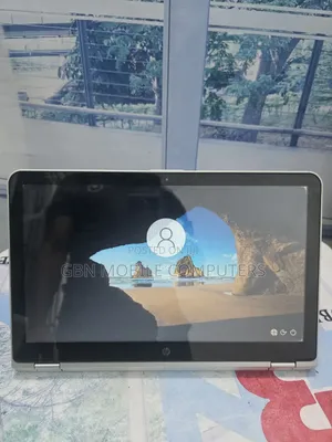 Laptop HP Pavilion X360 8GB Intel Core i3 HDD 1T