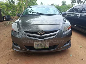 Toyota Yaris 2008 Gray