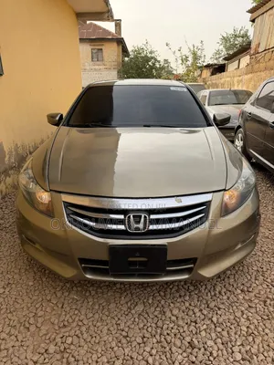 Honda Accord 2.0 Comfort 2008 Gold