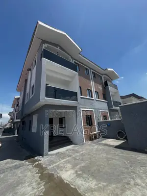 4bdrm Duplex in Chevron for rent