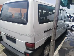 Volkswagen Transporter 2005 White