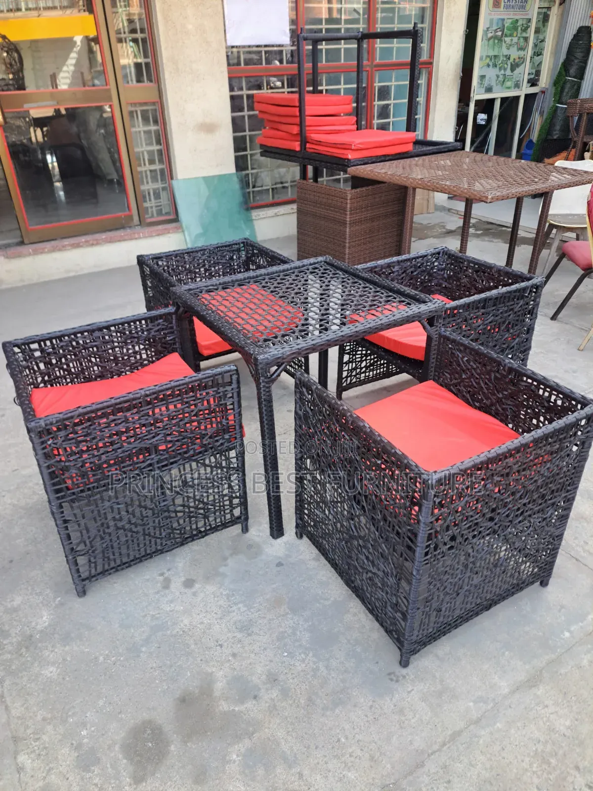 Outdoor 4seater With Table Set