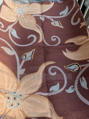 Uk Used 5 by 7 Center Rug