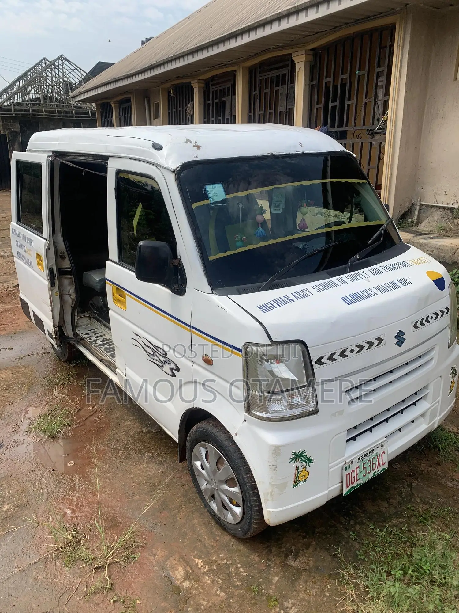Suzuki Every 2010 White