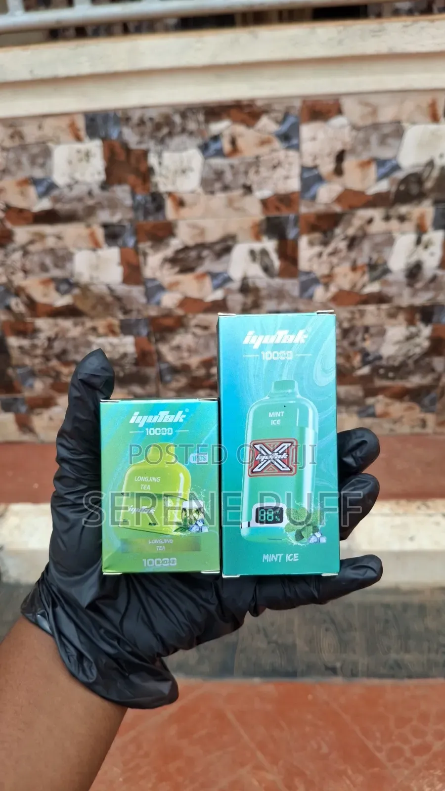 Iqutak Refillable Vape With Extra Refill Pod