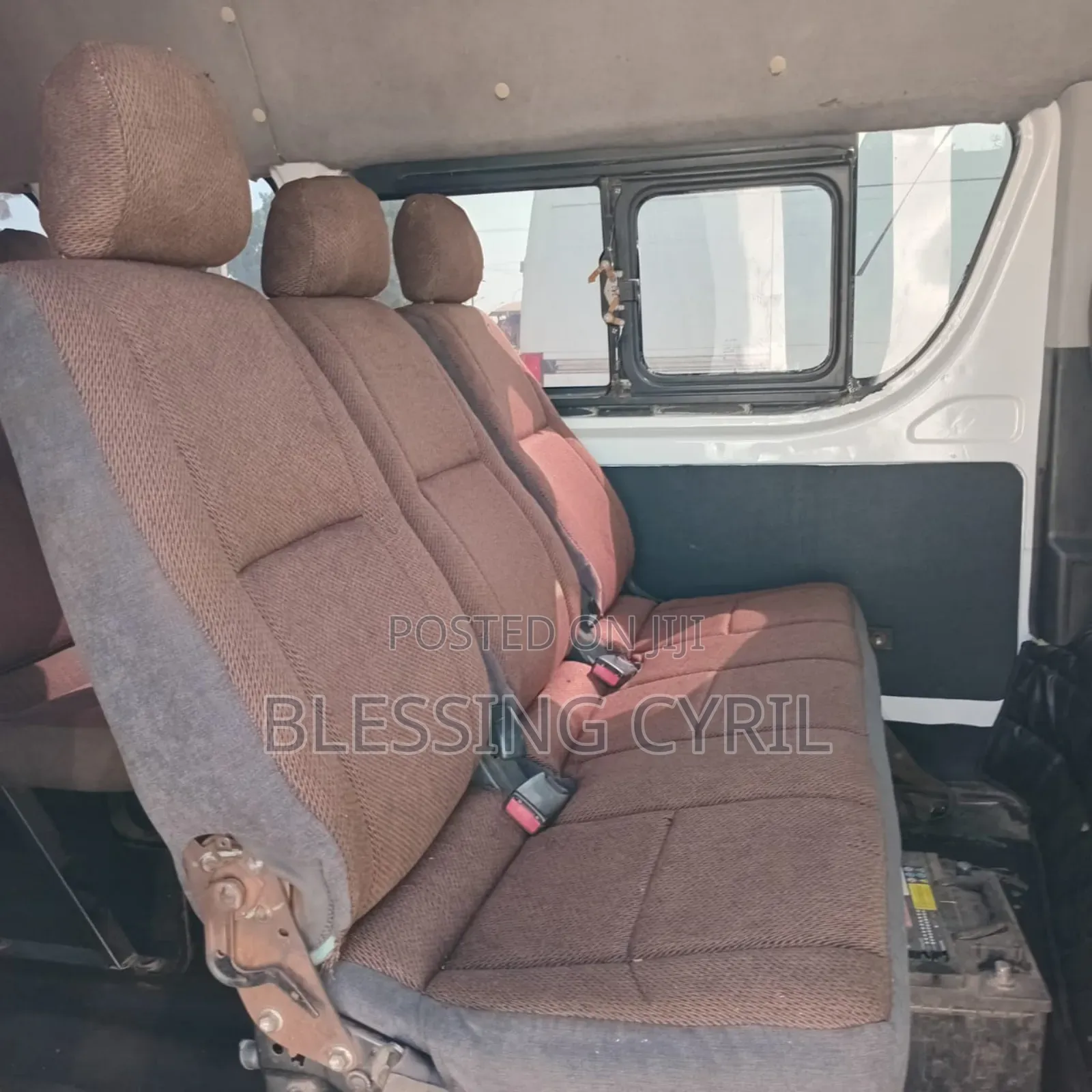 Toyota HiAce 2016 White