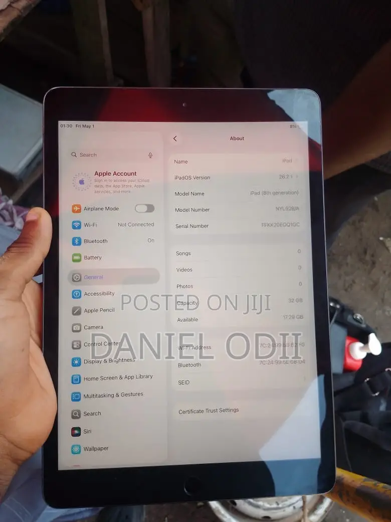 Apple iPad 10.2 (2019) 32 GB Gray