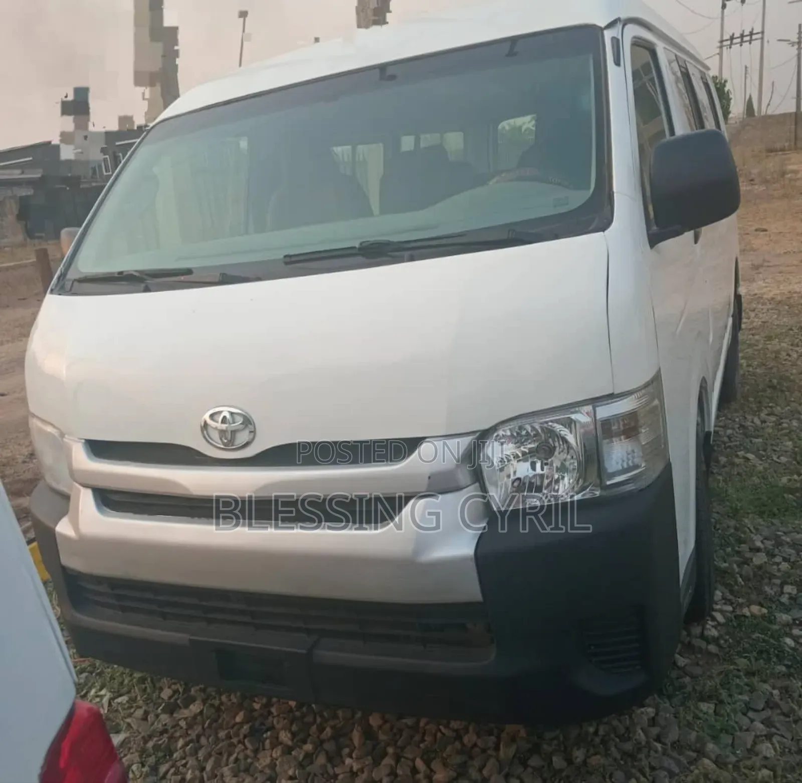 Toyota HiAce 2012 White