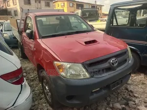 Toyota Hilux 2.5 D-4D SRX 2010 Red