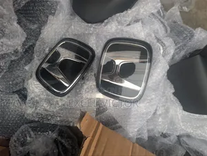 Front H Emblem 2023 Honda Accord Glass