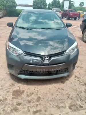 Toyota Corolla LE Premium 4dr Sedan (1.8L 4cyl CVT) 2016 Black
