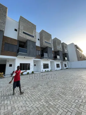 4bdrm Duplex in Jahi for sale