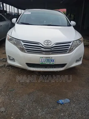 Toyota Venza 2010 White