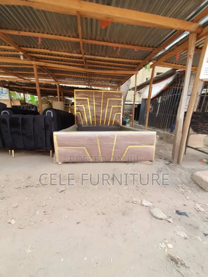 Well Solid 4by6 Bedframe