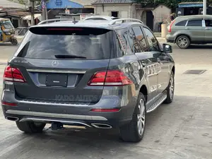 Mercedes-Benz GLE-Class 2016 Gray