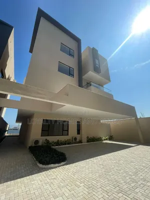 5bdrm House in Banana Island for sale