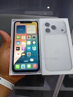 Apple XR 128 GB Silver