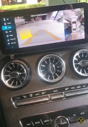 Install 360-Degree on Factory Screen C300 2019 2020